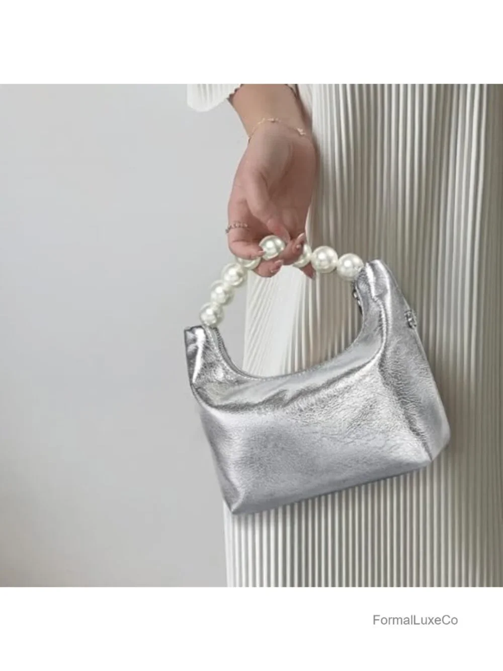 Faux Leather Pearl Handle Evening Clutch Purse with Detachable Chain